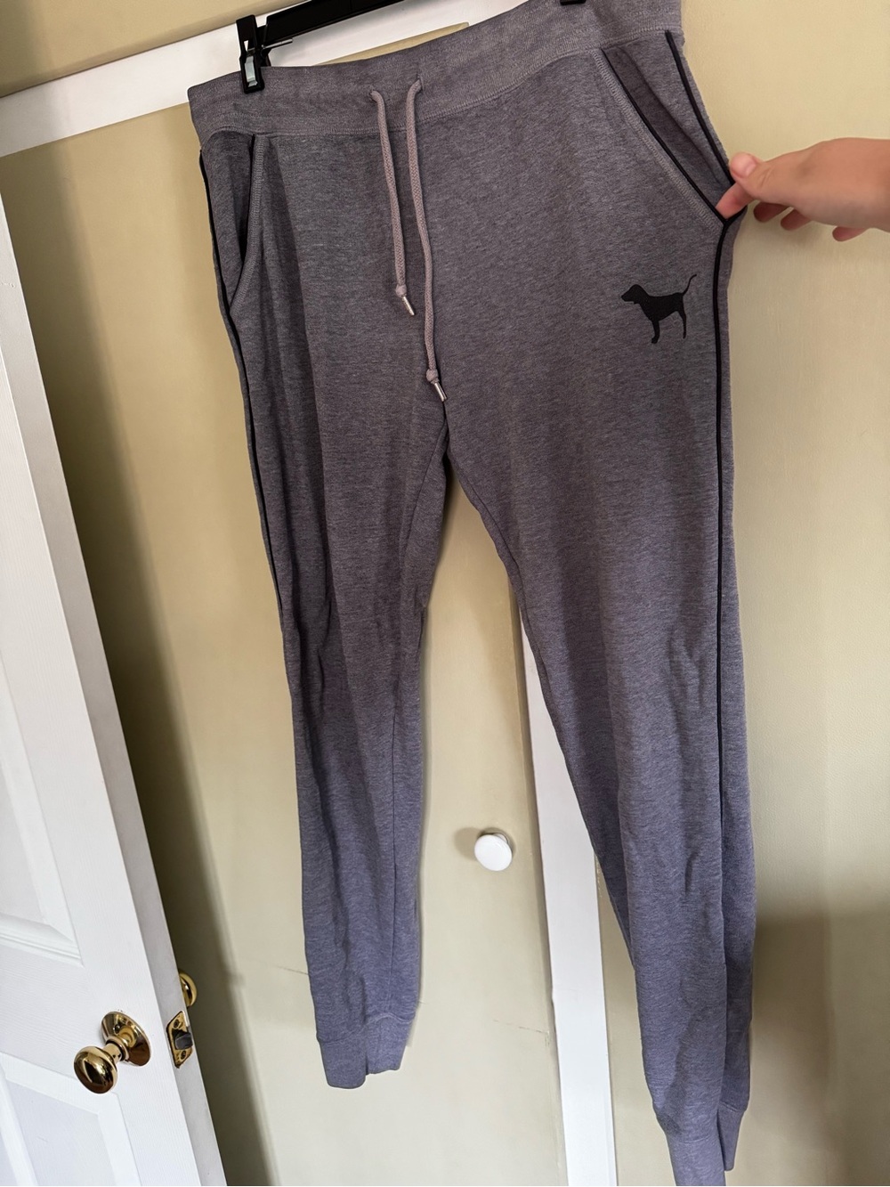 PINK Victoria's Secret Heather Gray Lounge Joggers